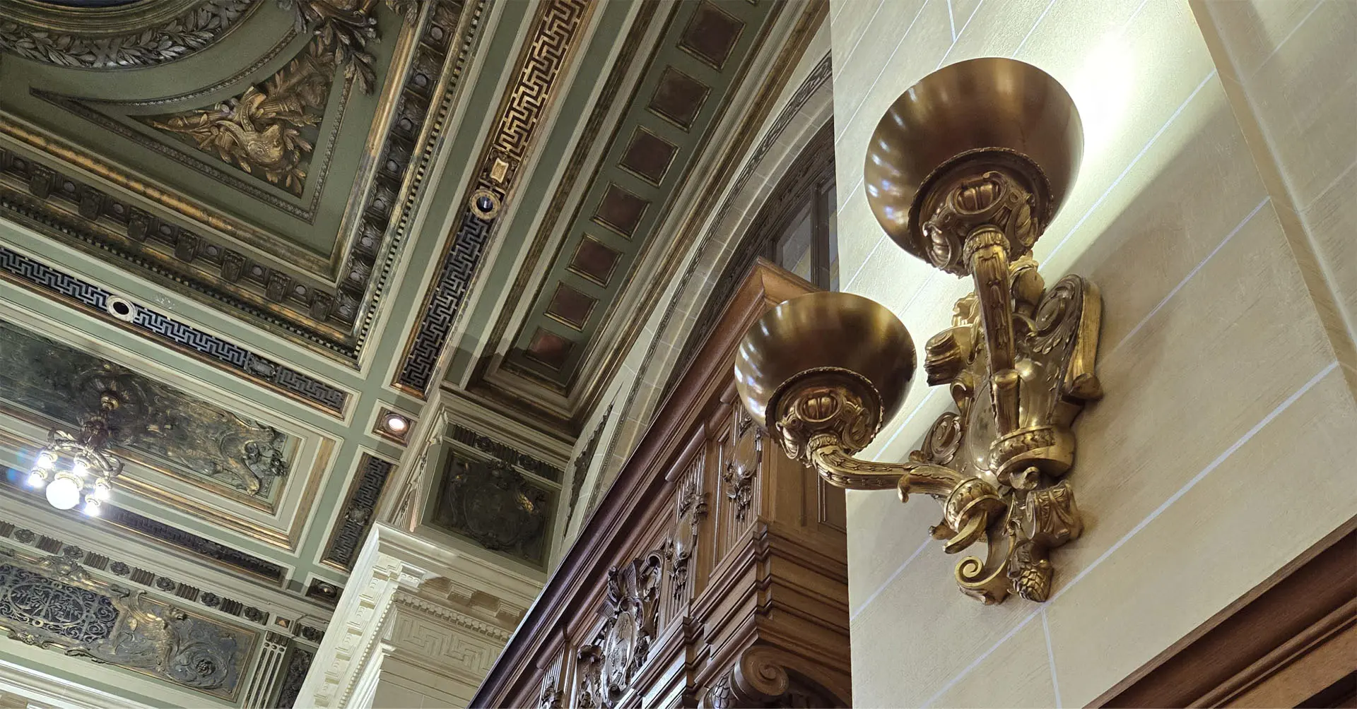 Connecticut Supreme Court Court Room Lighting.